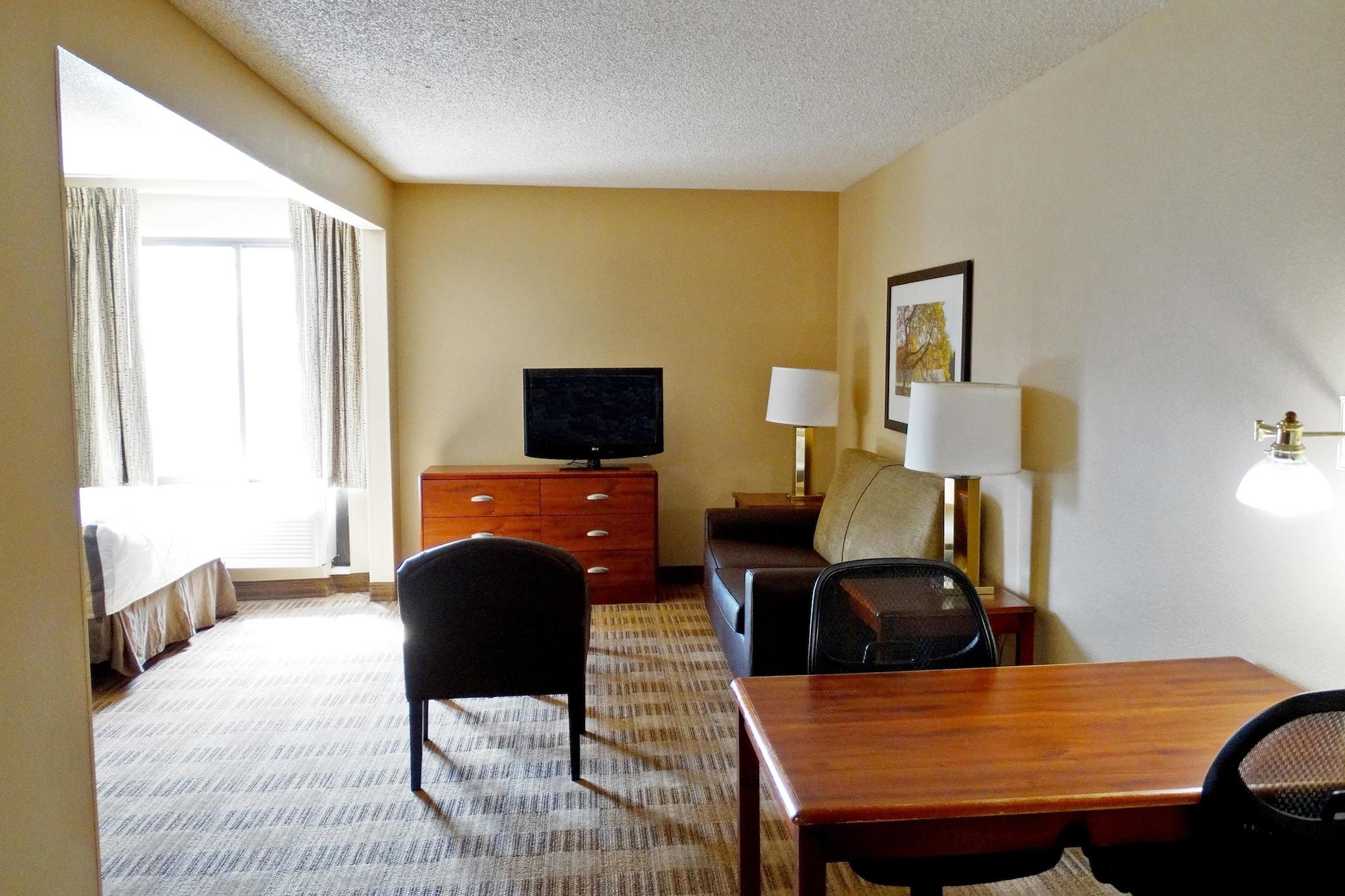 Extended Stay America Select Suites - Rockford - State Street Экстерьер фото