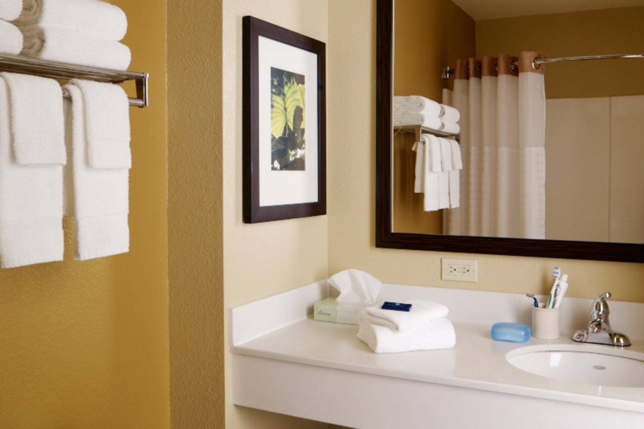 Extended Stay America Select Suites - Rockford - State Street Экстерьер фото